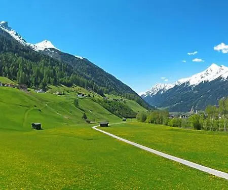 Aparthaus Alpenzauber Apartment *